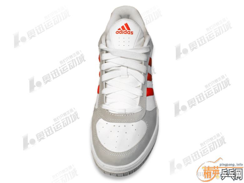 ��һ˫����İ��ϣ����߻�ϲ���Ķ���