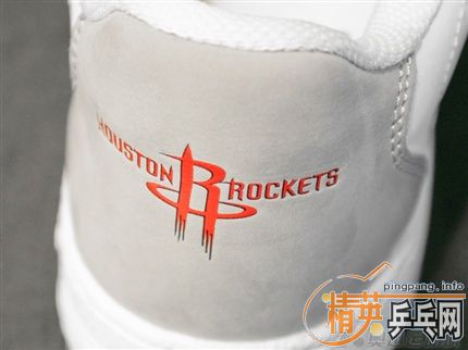 ��һ˫����İ��ϣ���ƹ����Ʒ-->yanxin270ת��