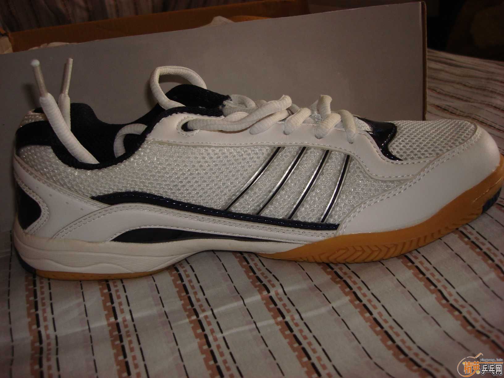 �ͼ۳����õĺ������˿��·���Ь�ӣ�����