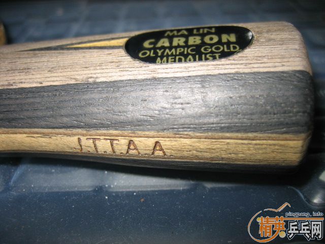 ����һ���հ���̼���ܶ��Ƕ�����ͼ��