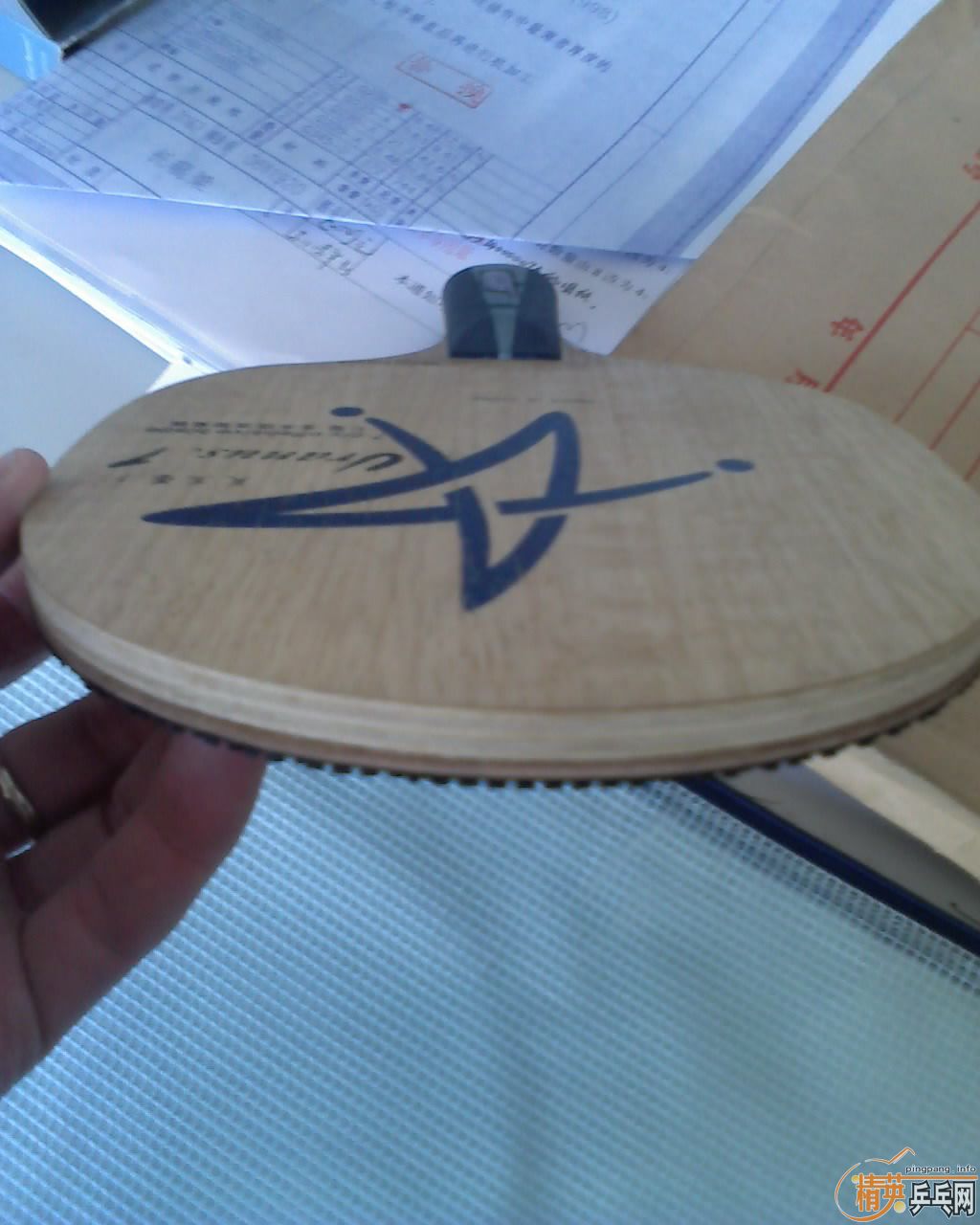 ������U1