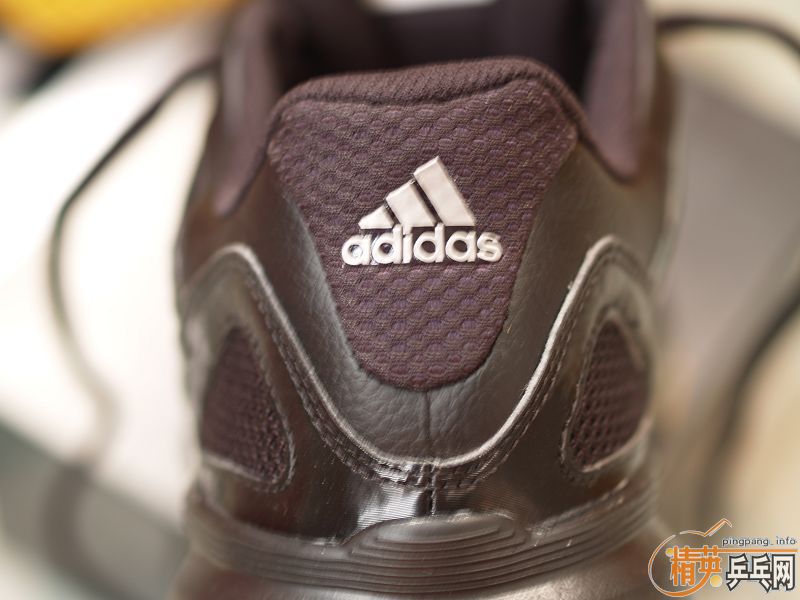 ��adidasƹ��Ь��320����ݣ��ʺ�40.5~41�Ľ�-->yanxin270ת��