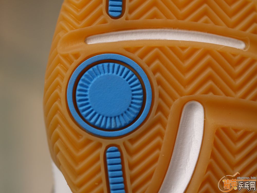 ��nikeƹ��Ь��Ů��һ˫����36.5�룬�ʺ�36.5~37�Ľš�300��˳�ᣡ