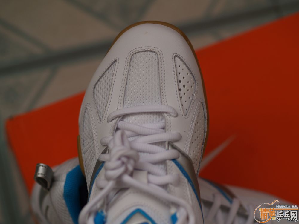 ��nikeƹ��Ь��Ů��һ˫����36.5�룬�ʺ�36.5~37�Ľš�300��˳�ᣡ