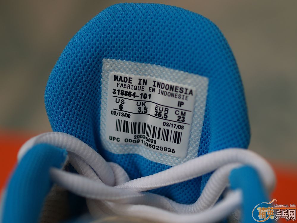 ��nikeƹ��Ь��Ů��һ˫����36.5�룬�ʺ�36.5~37�Ľš�300��˳�ᣡ