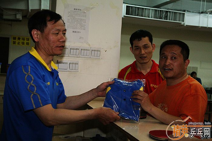 [��ͼ]��Ӣ���ӱ������Ѿ��ֲ�2009��4��26�ա���192�ڡ����ʵ