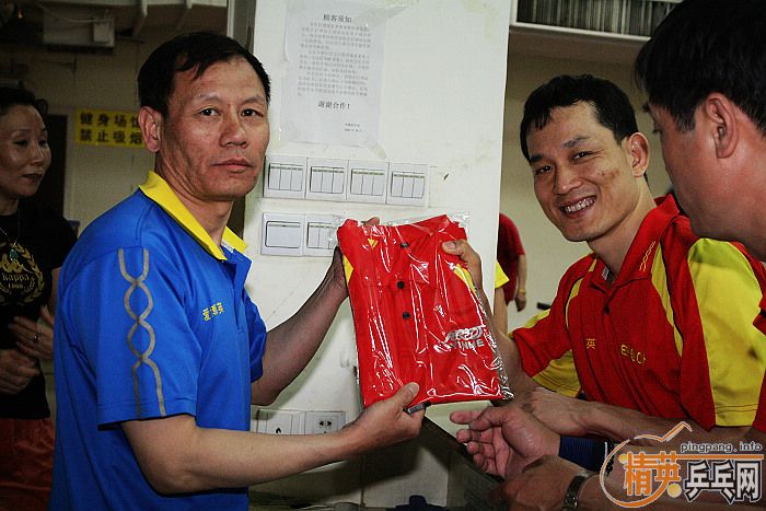 [��ͼ]��Ӣ���ӱ������Ѿ��ֲ�2009��4��26�ա���192�ڡ����ʵ