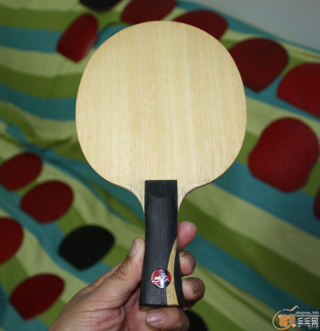 ��˹�صĵװ壬��ľ��̼�ṹ����������