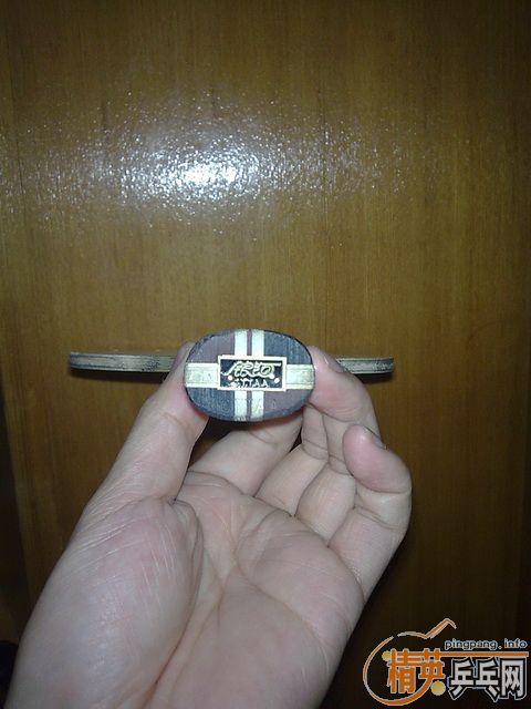 ����̼�� ��ͬ�ȳ�ɫ�Ĵ�ľ�塣