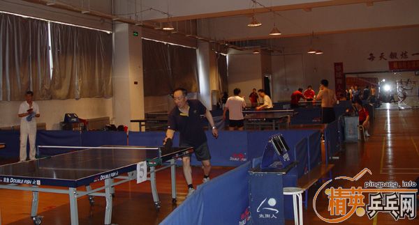 <img src="http://www.pingpang.info/bbs/UploadFile/2009-5/20095232024853966.jpg">