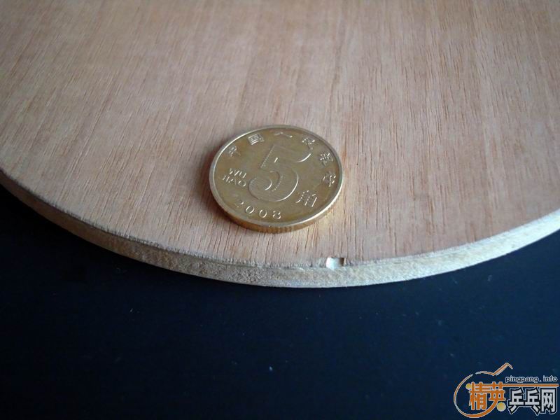 ������ɫ�µ��հ�ye