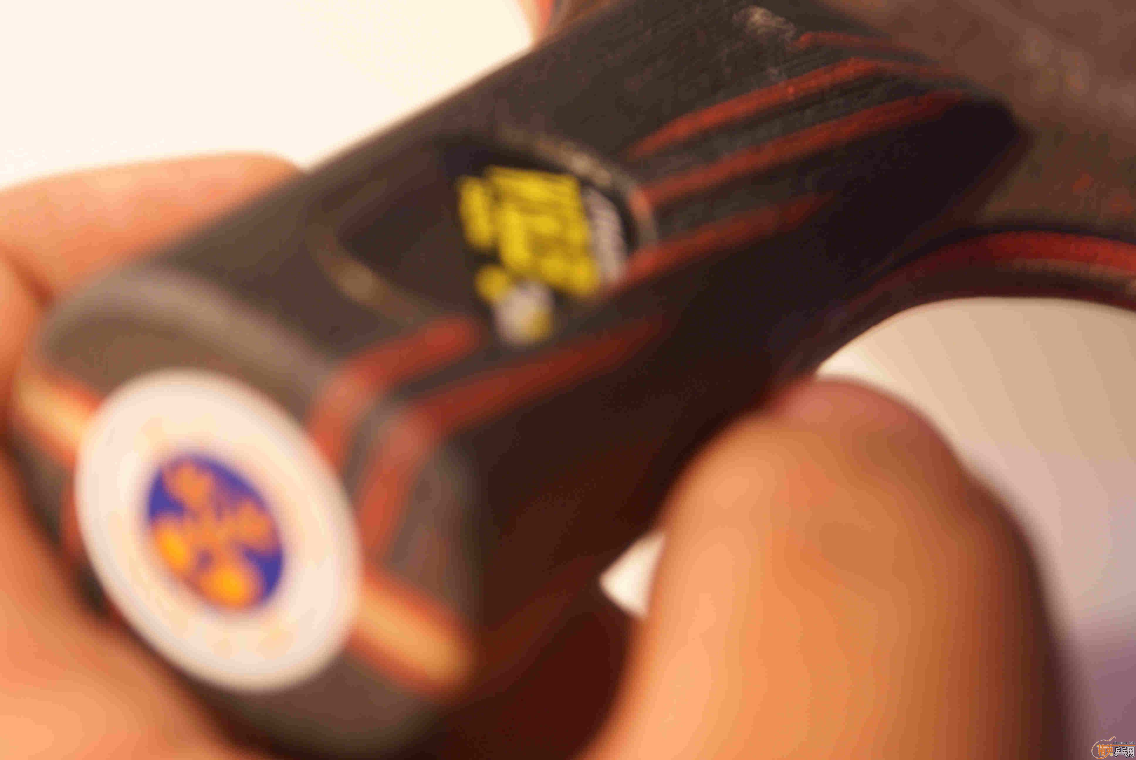 �ϻ�ɫ����ֱ������򻻣�