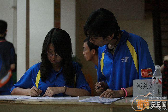 [��ͼ]��Ӣ���ӱ������Ѿ��ֲ�08-09����ܾ���(6��21��)����200�ڡ����ʵ