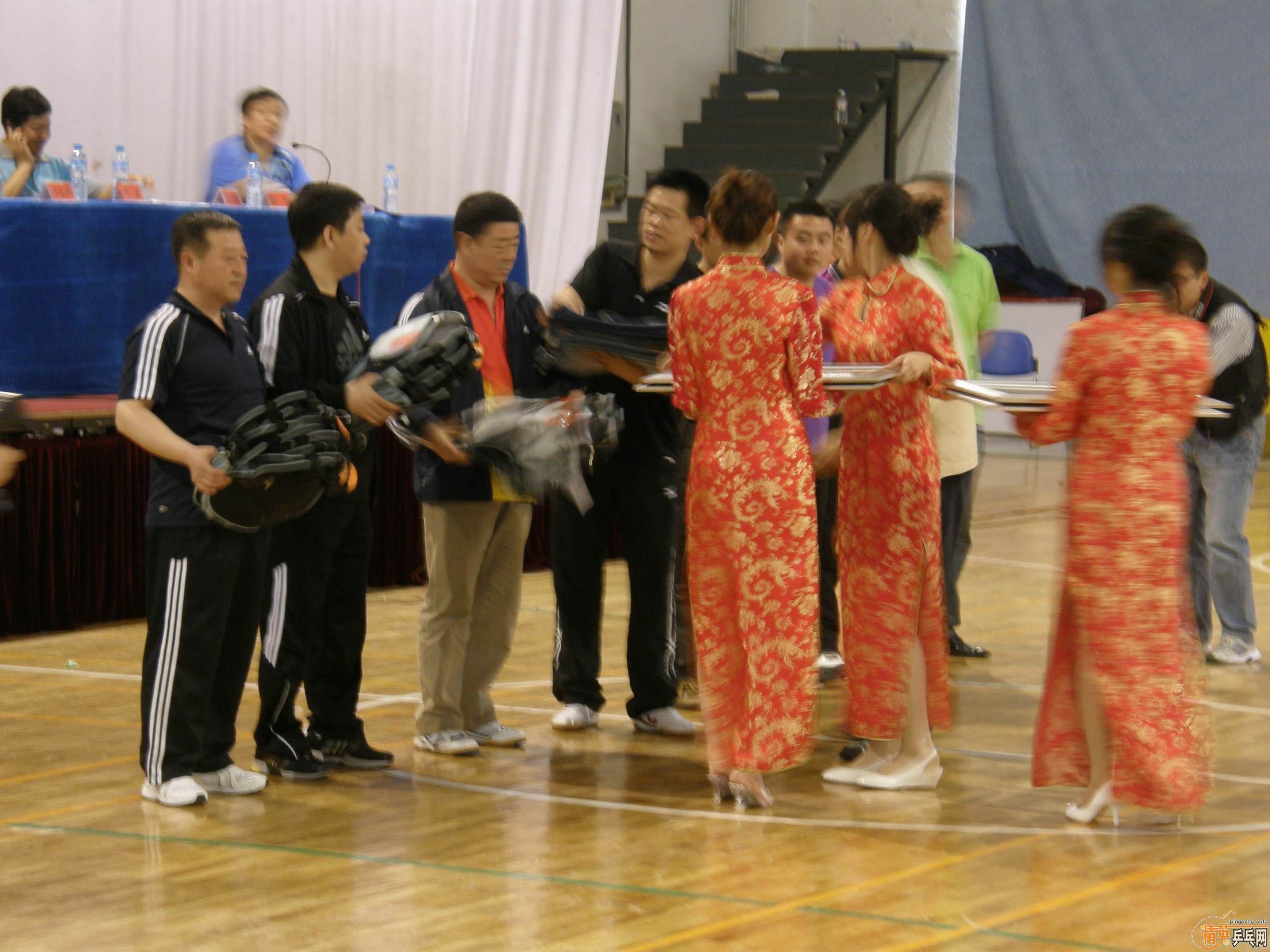 �������������ڶ��硰ʥ�ѱ���ְ��ƹ������ʤ����Ļ