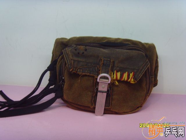 �˶����а���ͦ��sinusһ�� nimbus �����͵Ľ�̤��ŷ���ѽ�Ƥ����Ǻ�ɫ�İ˳������ϣ�