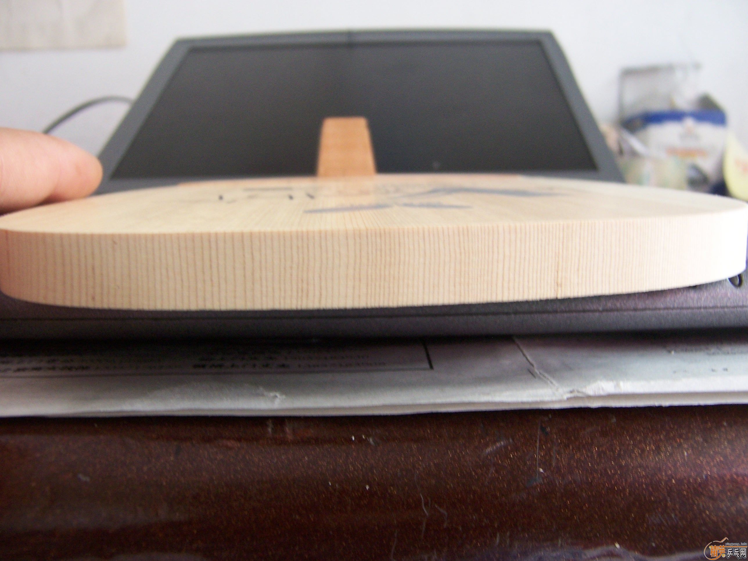 �����𣬶���һ�����Գ���