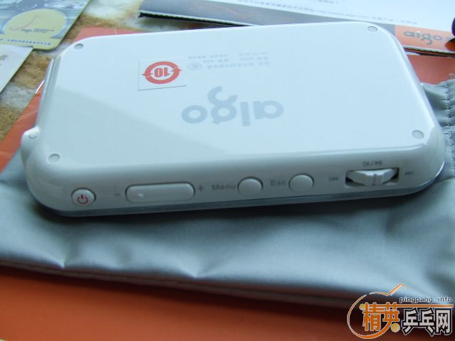 ������Ƭ�ˣ��������Ӿ���MP5��-E898(4GB)�������Ĵ�򣬻��߳�Ҳ��