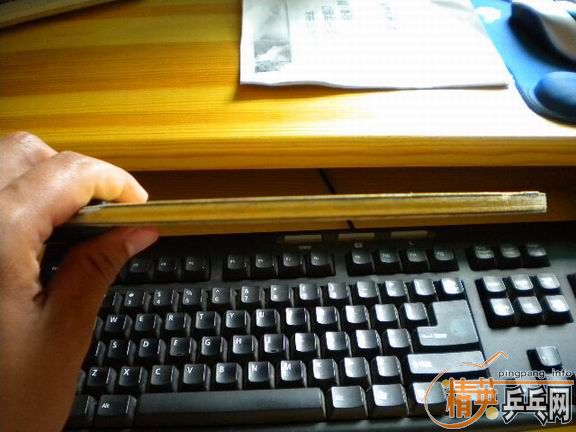 ����������7��YM