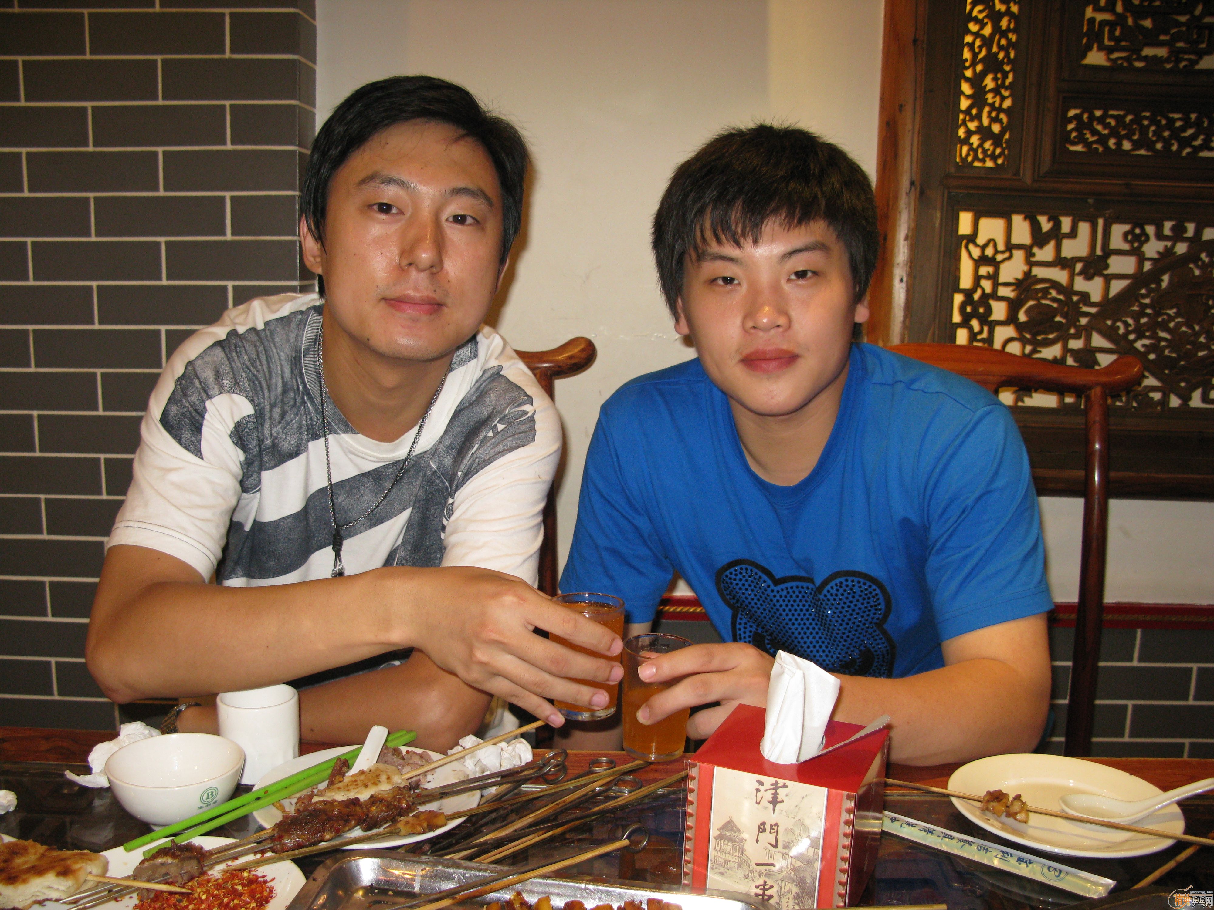 ����ף�ؾ�Ӣ���ƹ�Ѿ��ֲ�������Ա��ƽ���й���������ȡ����˫�ھ�