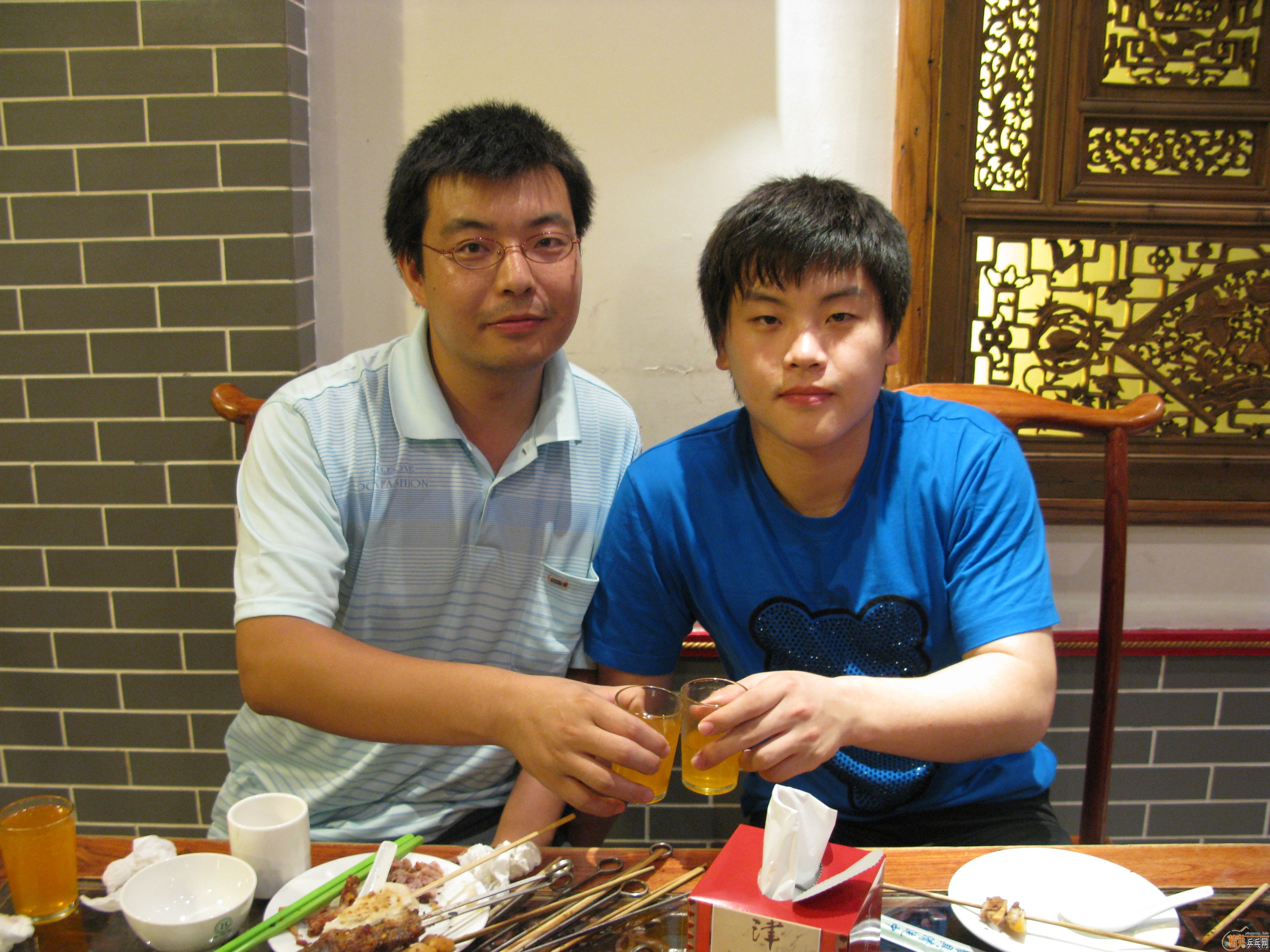 ����ף�ؾ�Ӣ���ƹ�Ѿ��ֲ�������Ա��ƽ���й���������ȡ����˫�ھ�