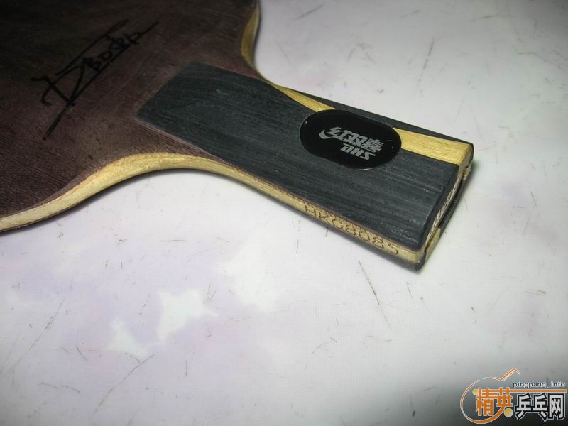 ���˰����560����,С����550��������Ӻ��׽�