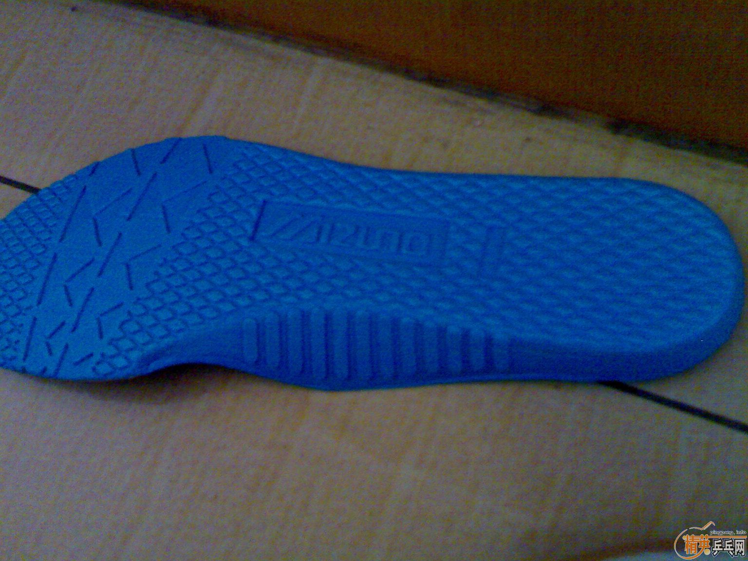 �Գ�����Ʒ����ŨWAVE DRIVE 4ƹ����Ь��600Ԫ����EMS