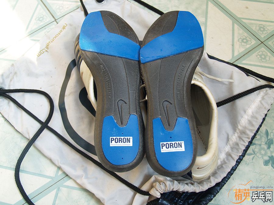 ƹ����������������𣬽�����һ�£���Ь���׽�����