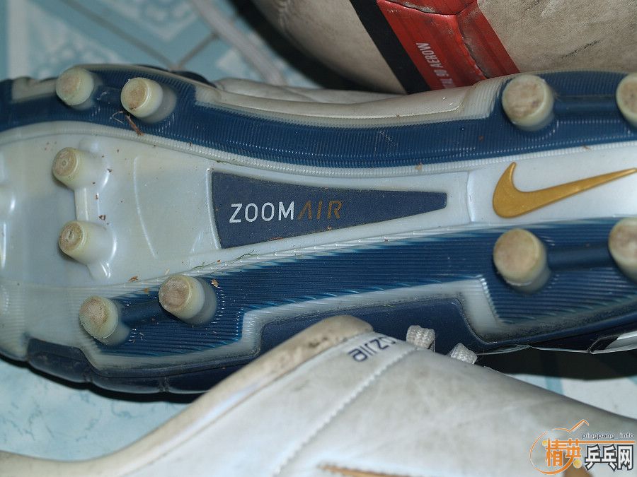 ƹ����������������𣬽�����һ�£���Ь���׽�����