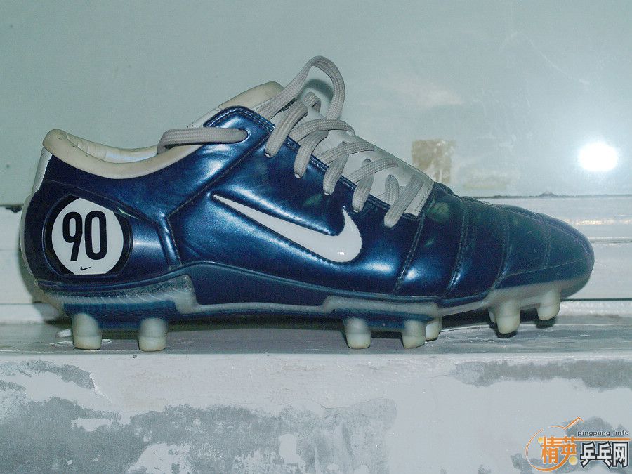 ƹ����������������𣬽�����һ�£���Ь���׽�����