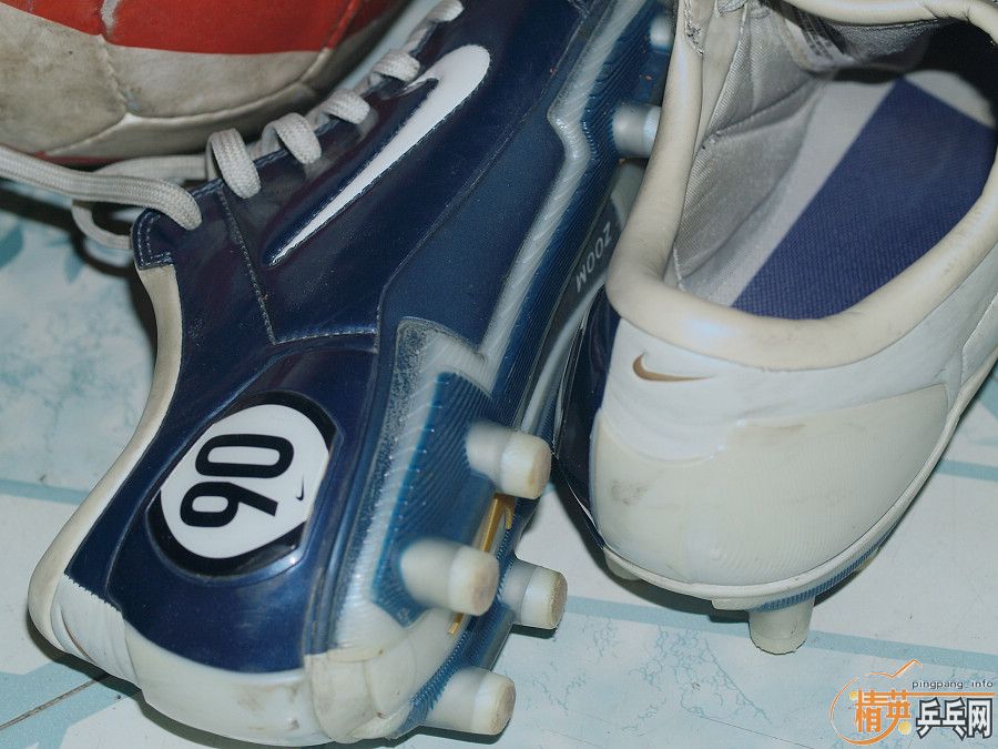 ƹ����������������𣬽�����һ�£���Ь���׽�����