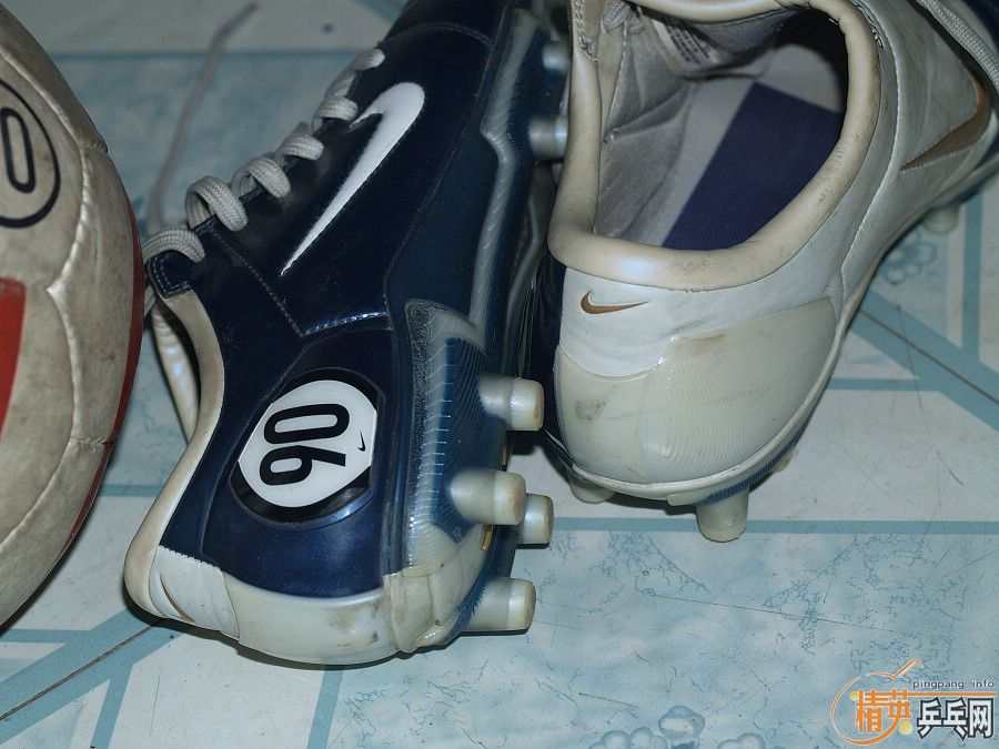 ƹ����������������𣬽�����һ�£���Ь���׽�����