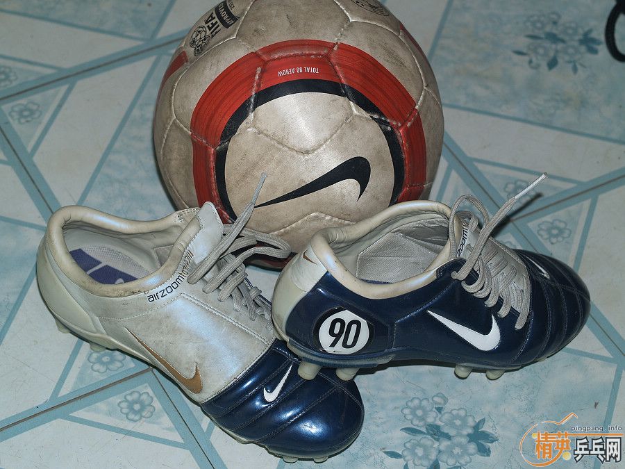 ƹ����������������𣬽�����һ�£���Ь���׽�����