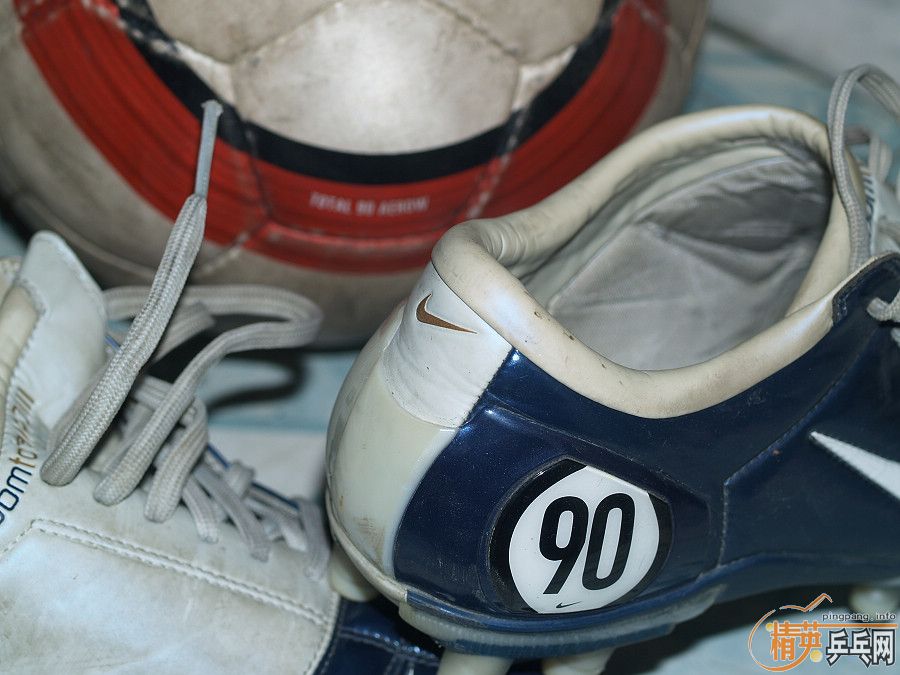 ƹ����������������𣬽�����һ�£���Ь���׽�����