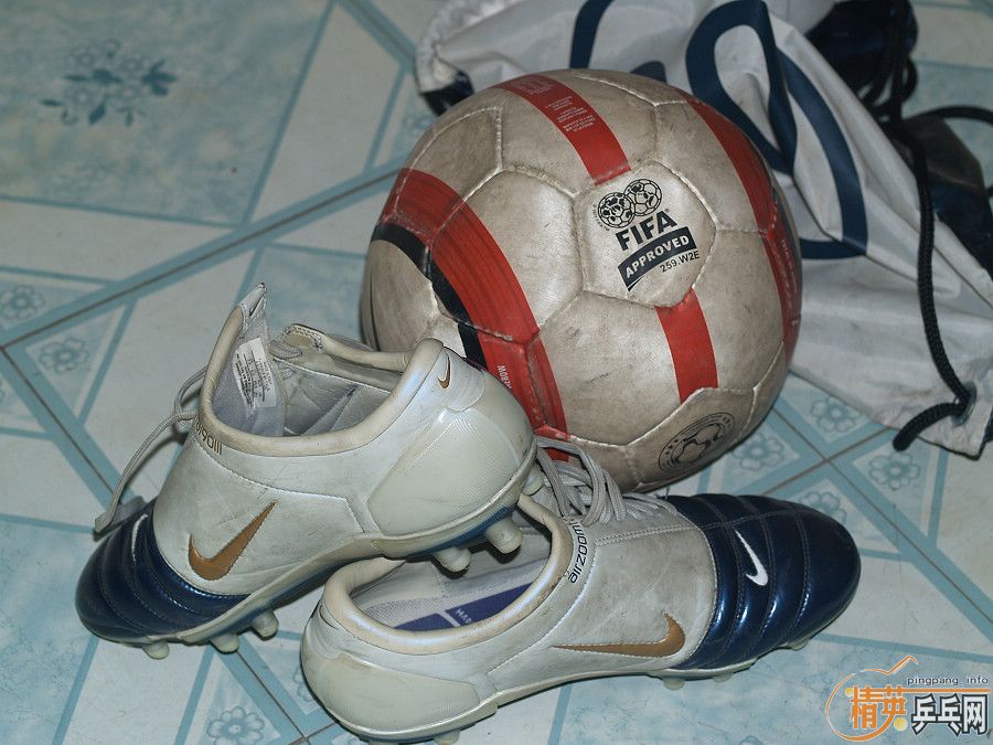 ƹ����������������𣬽�����һ�£���Ь���׽�����