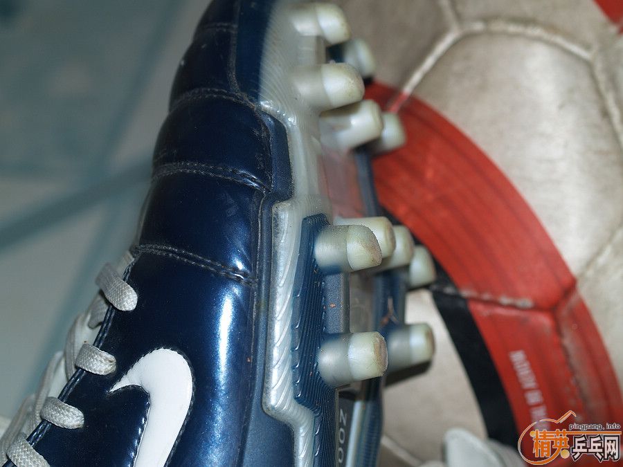 ƹ����������������𣬽�����һ�£���Ь���׽�����