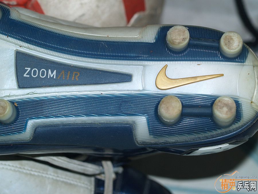 ƹ����������������𣬽�����һ�£���Ь���׽�����