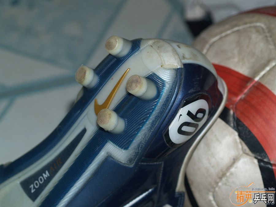 ƹ����������������𣬽�����һ�£���Ь���׽�����