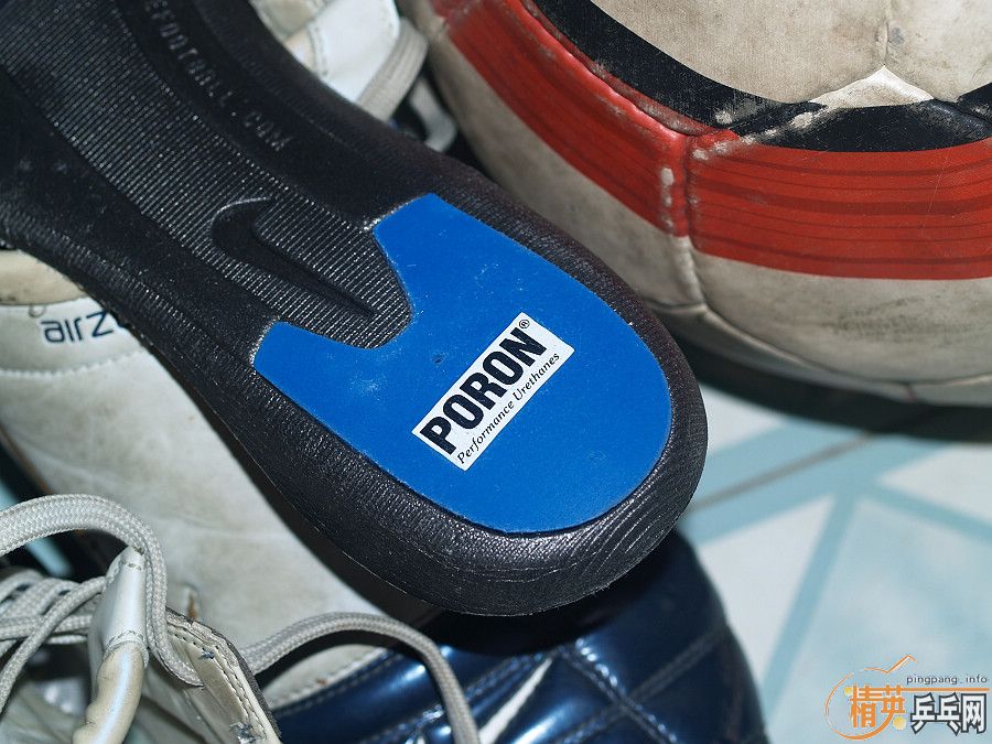 ƹ����������������𣬽�����һ�£���Ь���׽�����