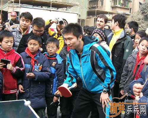 ���˹ھ�����������ͼ��