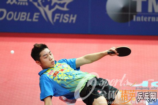 2009�����ƹ��ְҵѲ�����ܾ����е���1�֣����4��0ʤ����