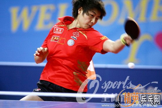 2009�����ƹ��ְҵѲ�����ܾ���Ů����1�֣�����4��0ʤ��Ѷ�