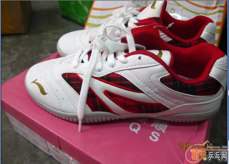 �����ѳ���˫Ůʽ����ƹ��ѵ��Ь��������