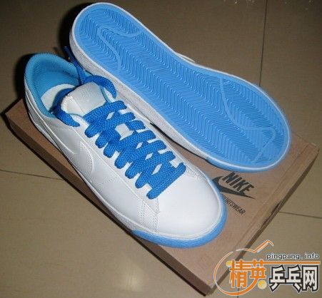 ������2˫nike ŮЬ  �����̿�