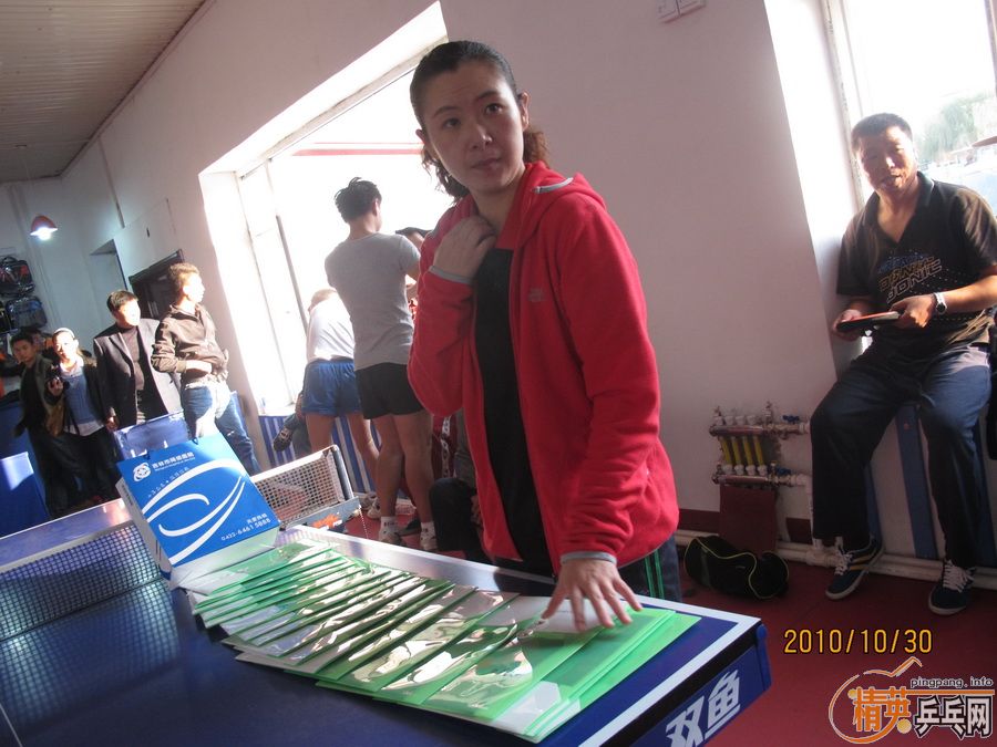 <����ҽԺ������>��Ӣ���µü��־��ֲ������������Ƭ���϶���2