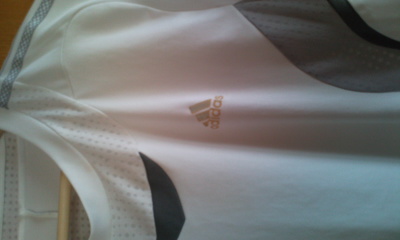 ���������ϵĶ��䣬�ٳ���������Ũ�Ķ̿㡣