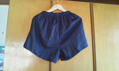 ��������170�ģ����ϵĶ��䣬�ٳ���������Ũ�Ķ̿㡣