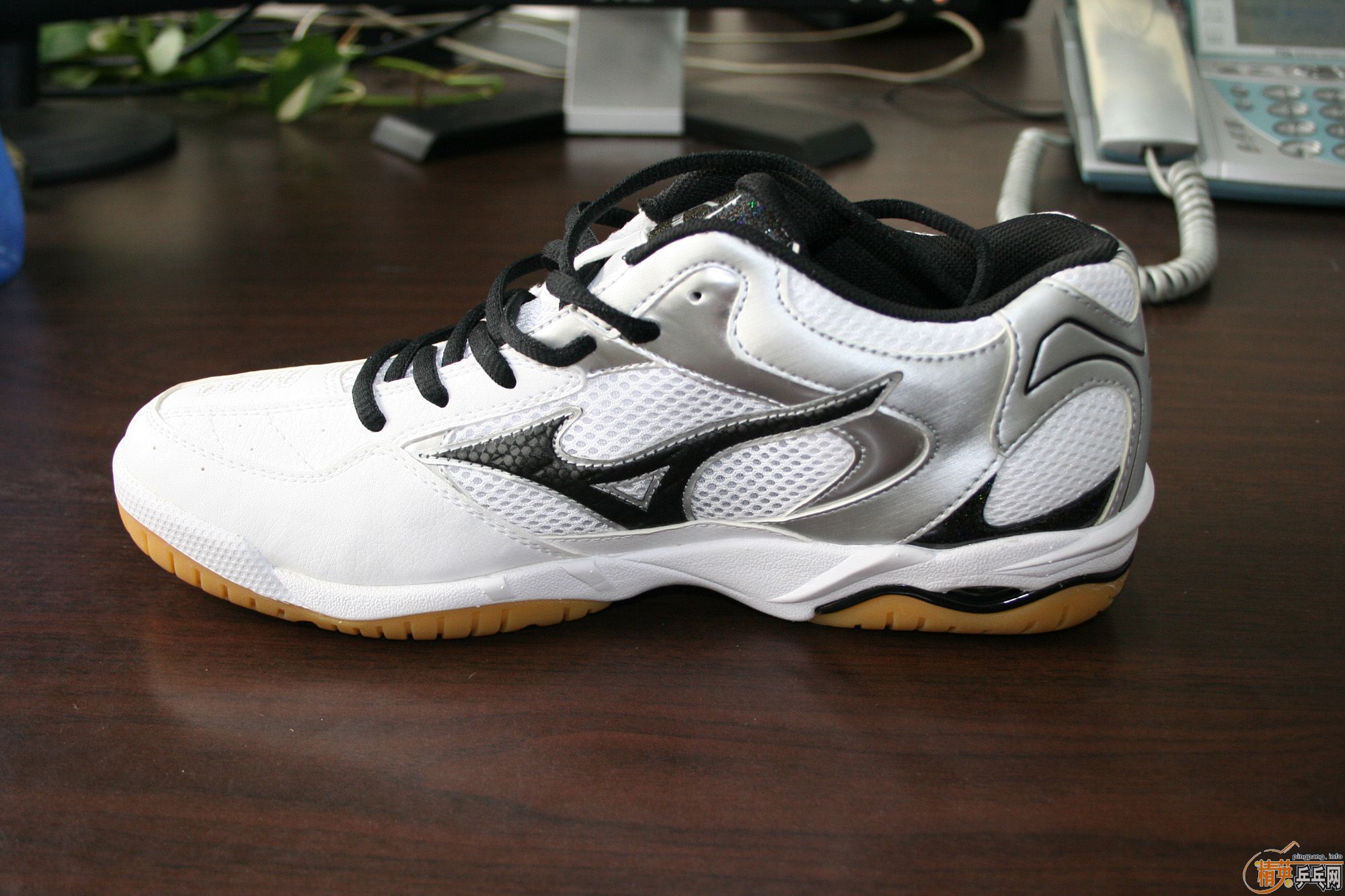 260Ԫ������ ������Ũ ��Ь 26.5CM