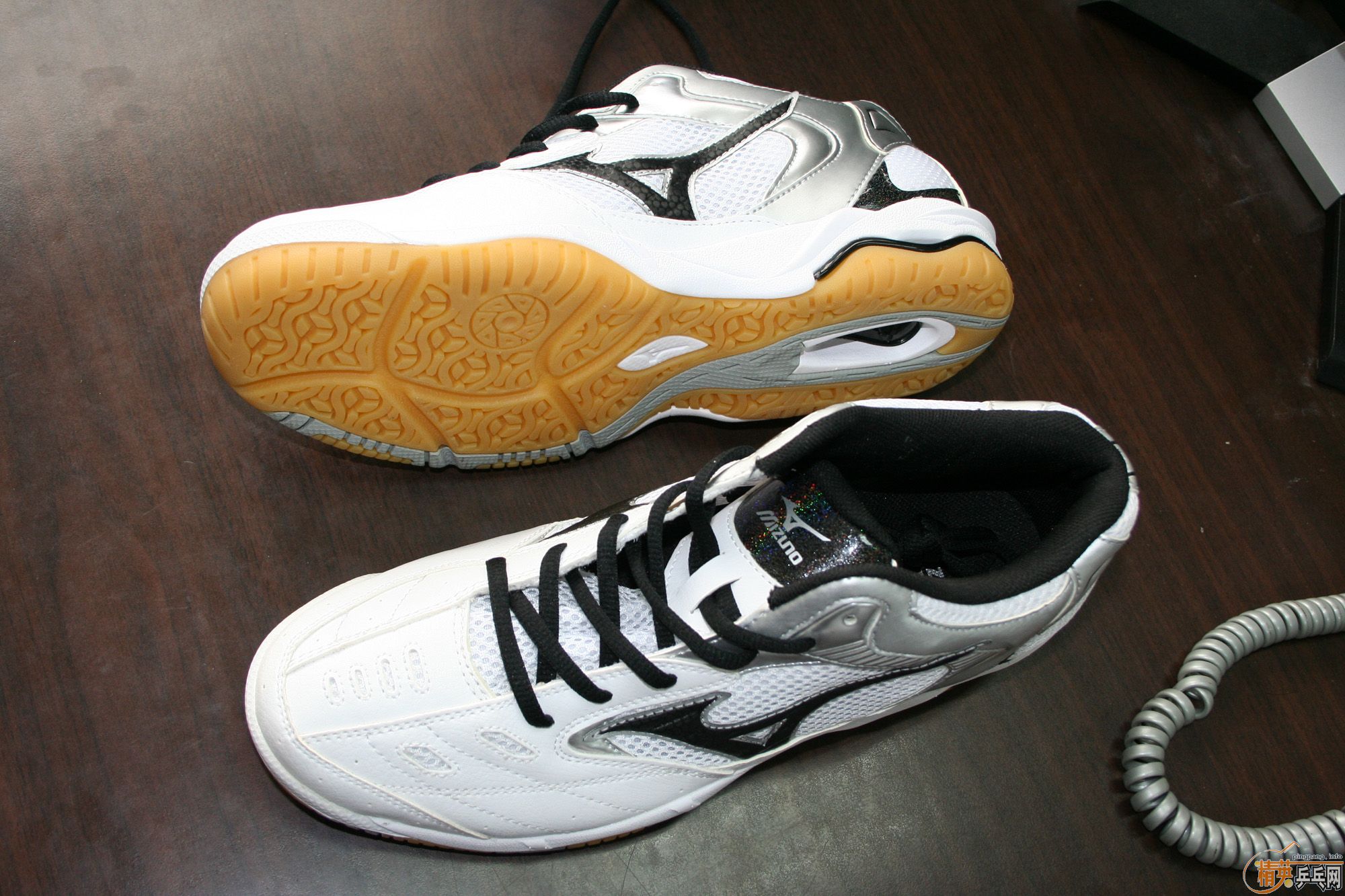 260Ԫ������ ������Ũ ��Ь 26.5CM