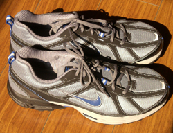 �����������Ĵ�����Ϳ�Ь