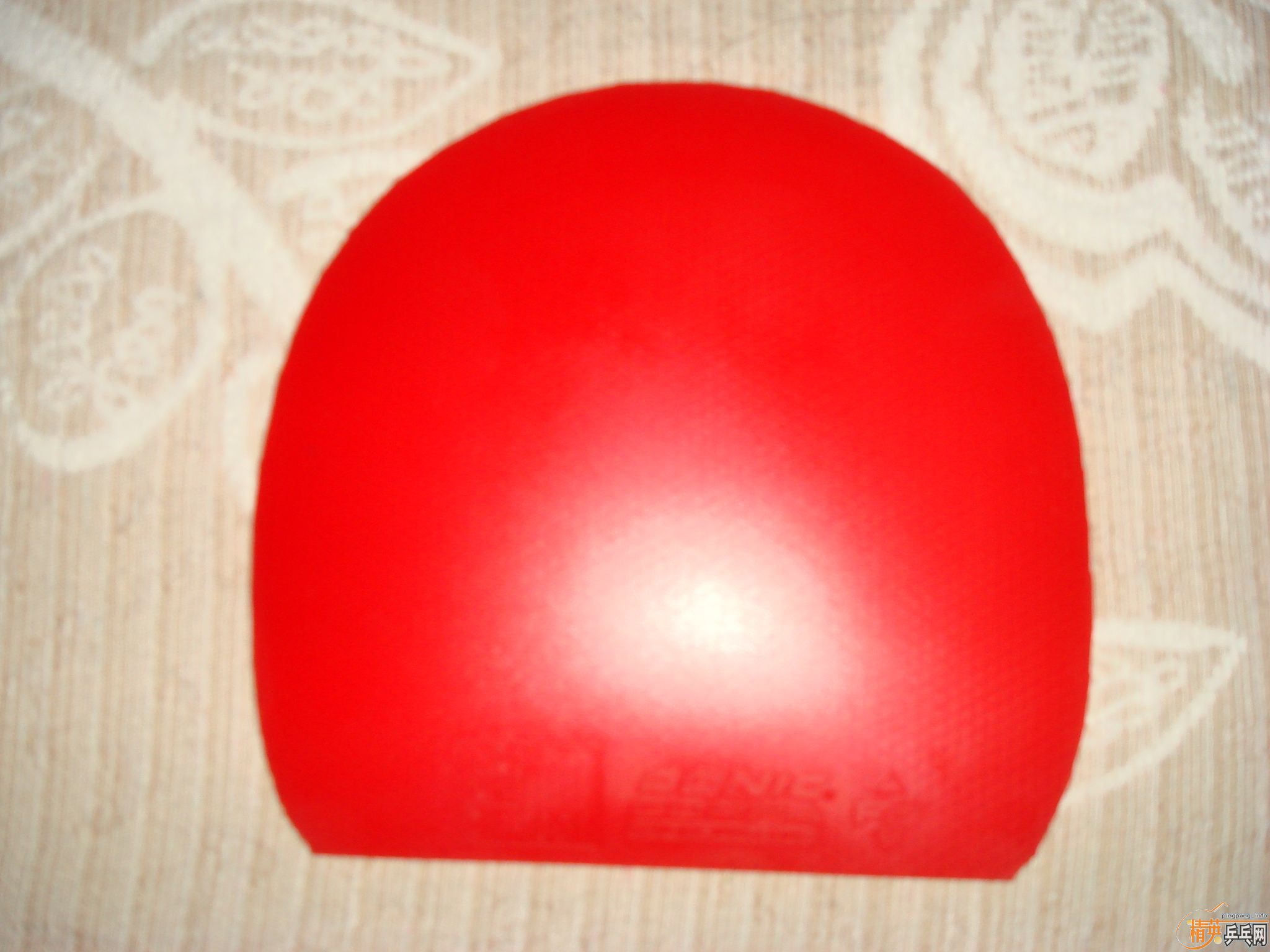 �����ź�ɫ����˽�Ƥ��һ�ź�ɫ��������ٶ�